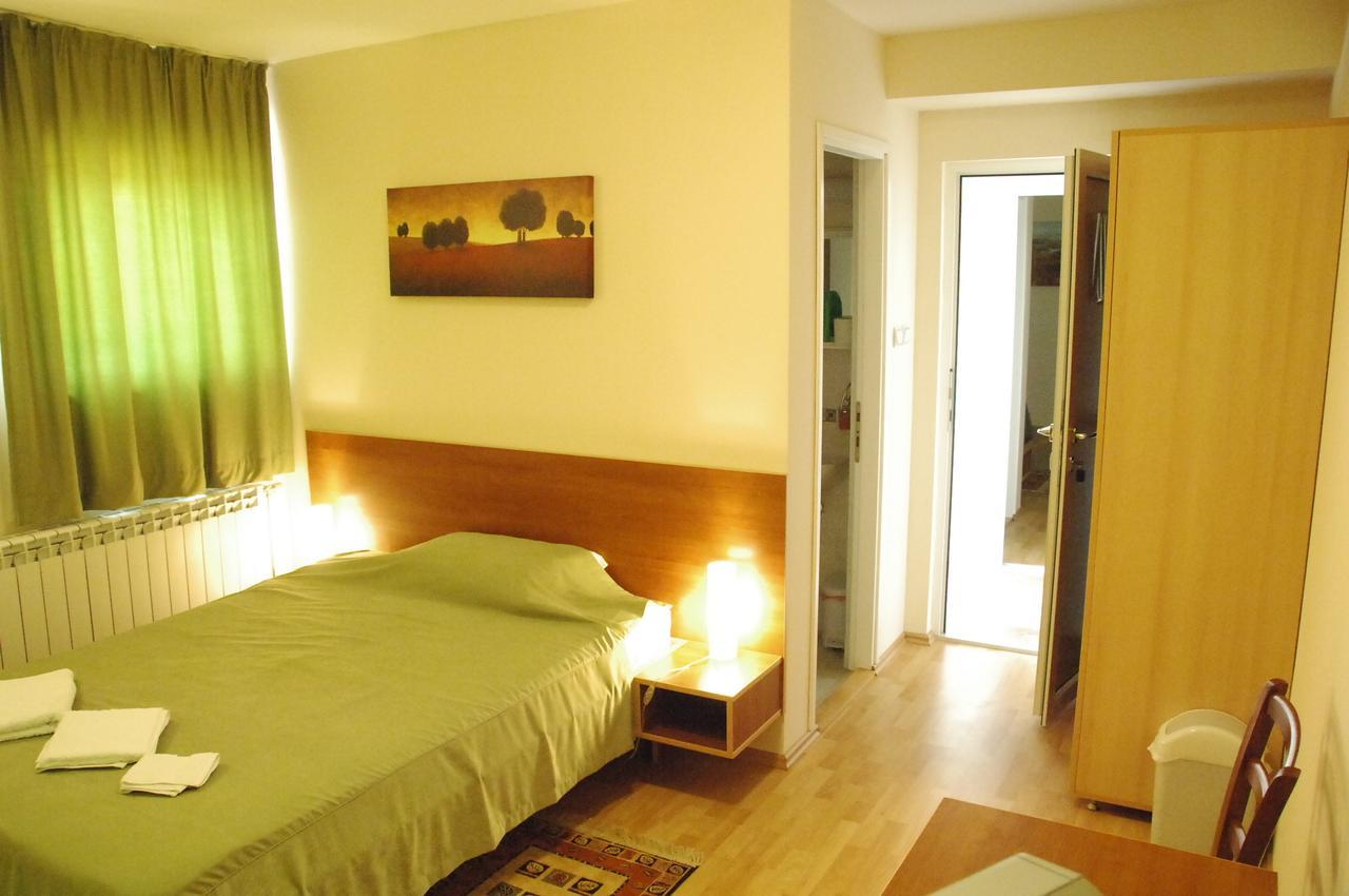 Villa Nevenka Rooms Белград Номер фото